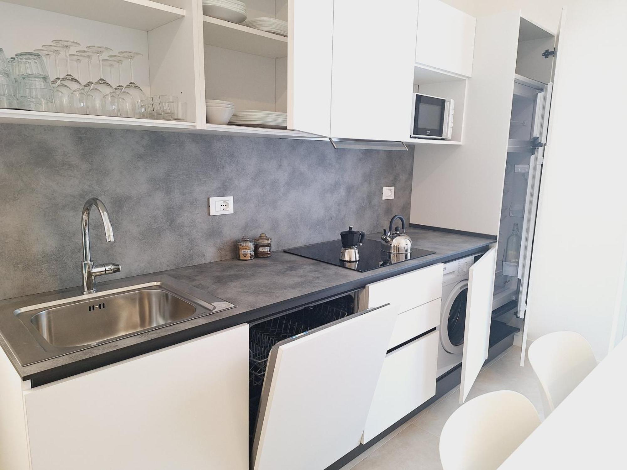 Apartment Re Lear Expo *